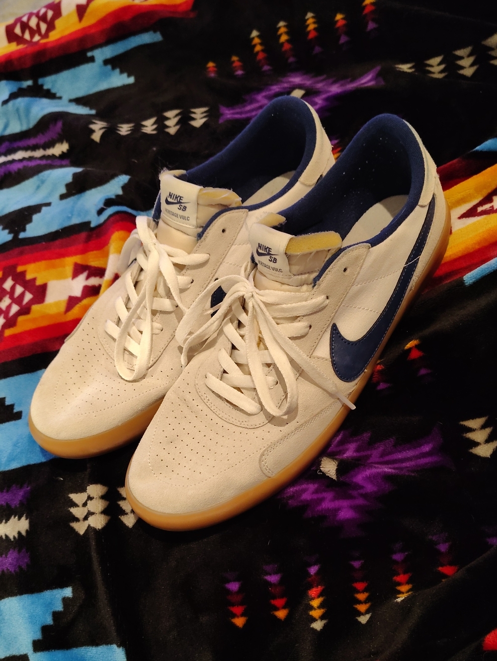 Nike SB Cream and Navy Skate Sneakers
